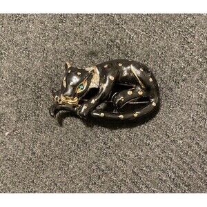 Vintage SAMSAN Black Enamel Leopard Jaguar Cat Brooch Signed SA